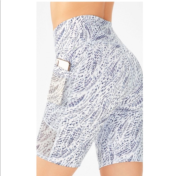 Fabletics Pants - Fabletics MILA High-Waisted Pocket Short 9” NWT M